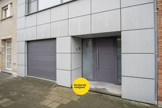 Deze verzorgde gesloten bel-étage woning is rustig gelegen in Bredene, op korte afstand van supermarkten zoals Aldi en Colruyt. De woning werd...