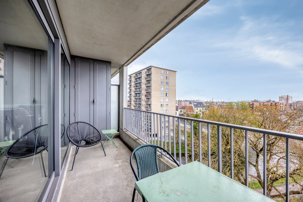 Lichtrijk eenslaapkamerappartement met terras te koop - foto 5