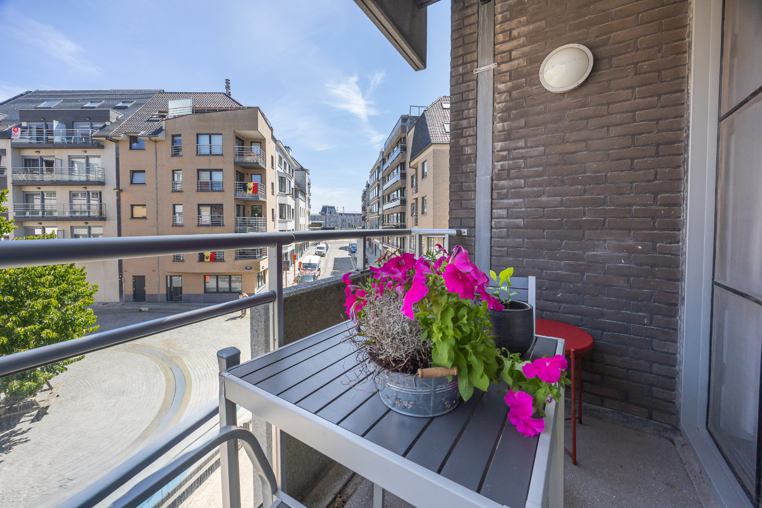 Ruim drie slaapkamer hoek-appartement op centrale ligging! - foto 5