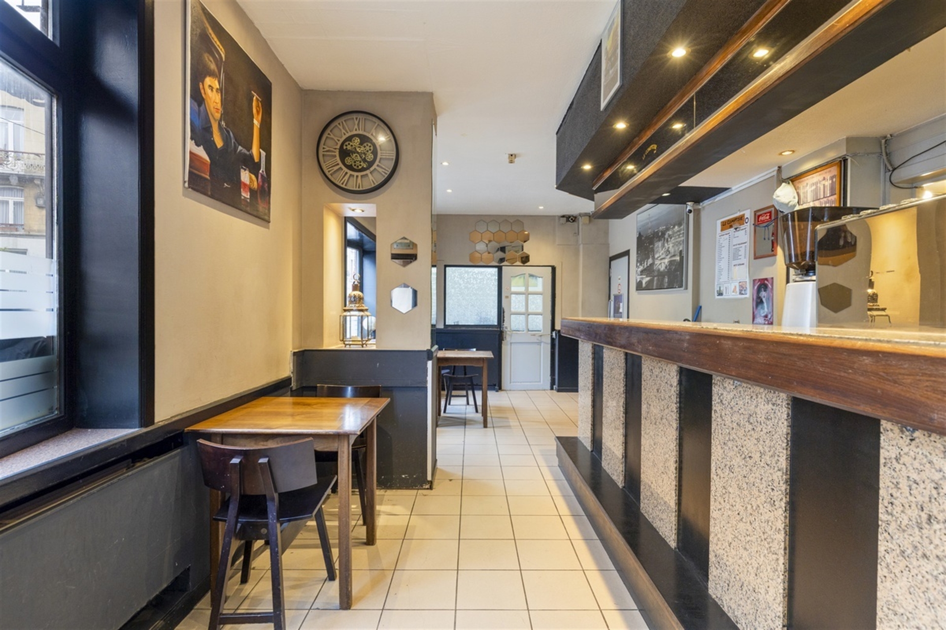 Opbrengsteigendom te koop te Laken.



 - foto 3