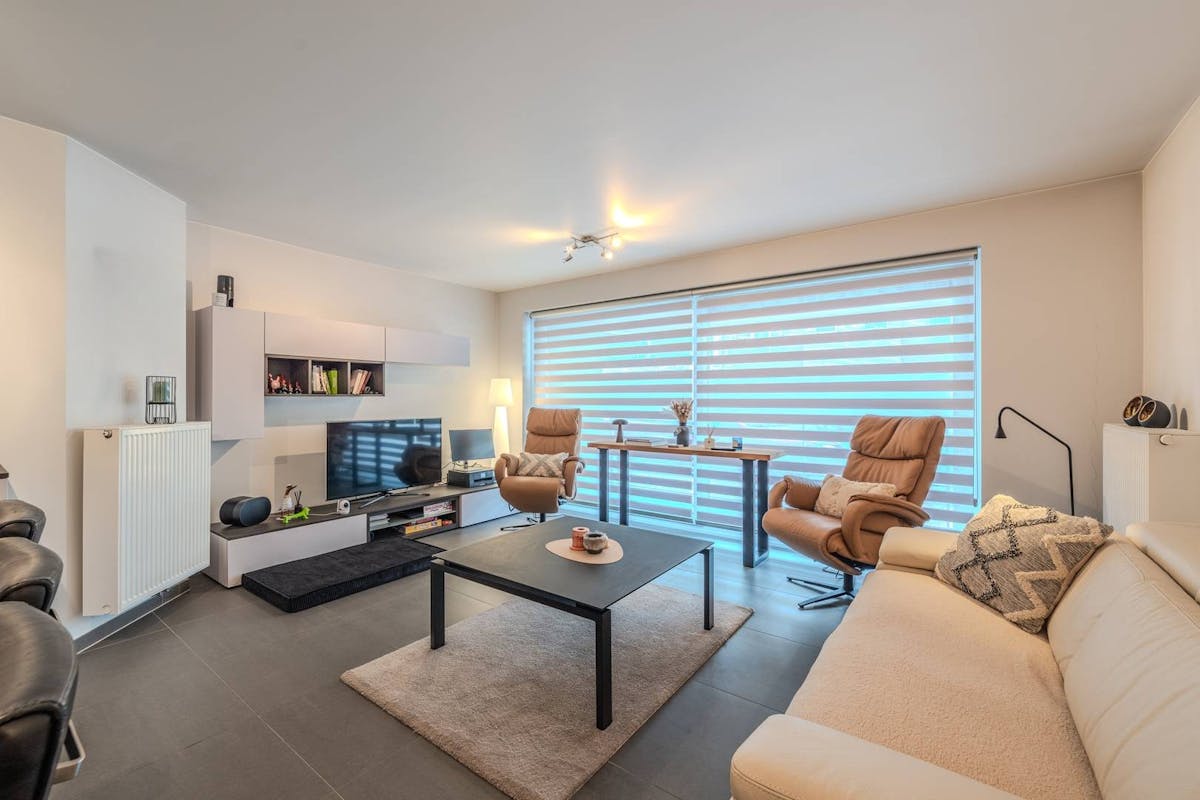 Recent gelijkvloers appartement met 2 slaapkamers en terras! - foto 4