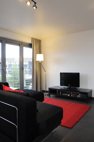 De ligging in het centrum van Geel is uitstekend: op slechts 5 minuten wandelen bereikt u zowel de horecagelegenheden op de markt, winkels...