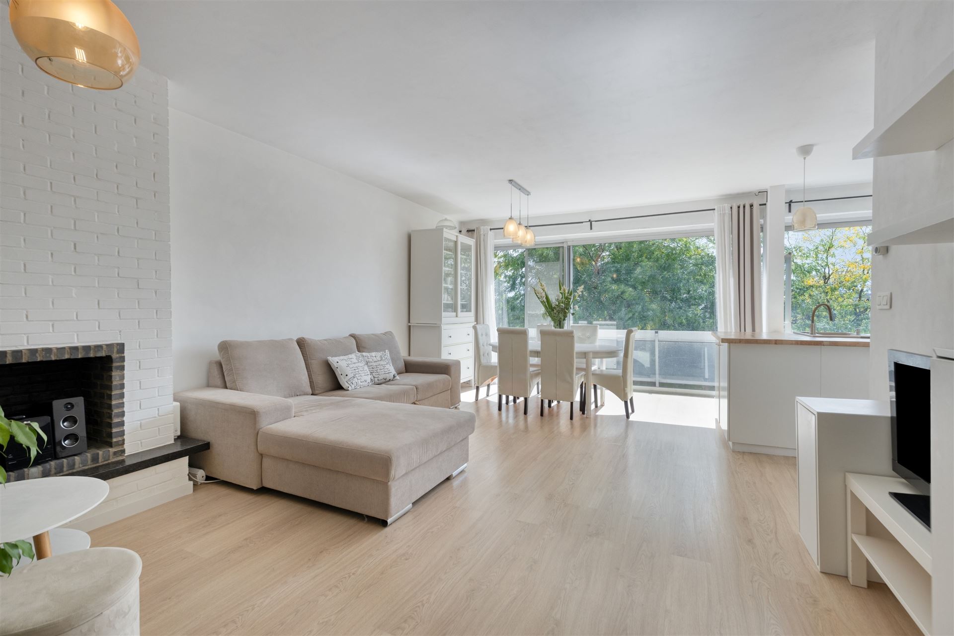 Instapklaar drie-slaapkamerappartement in rustige woonwijk - foto 1