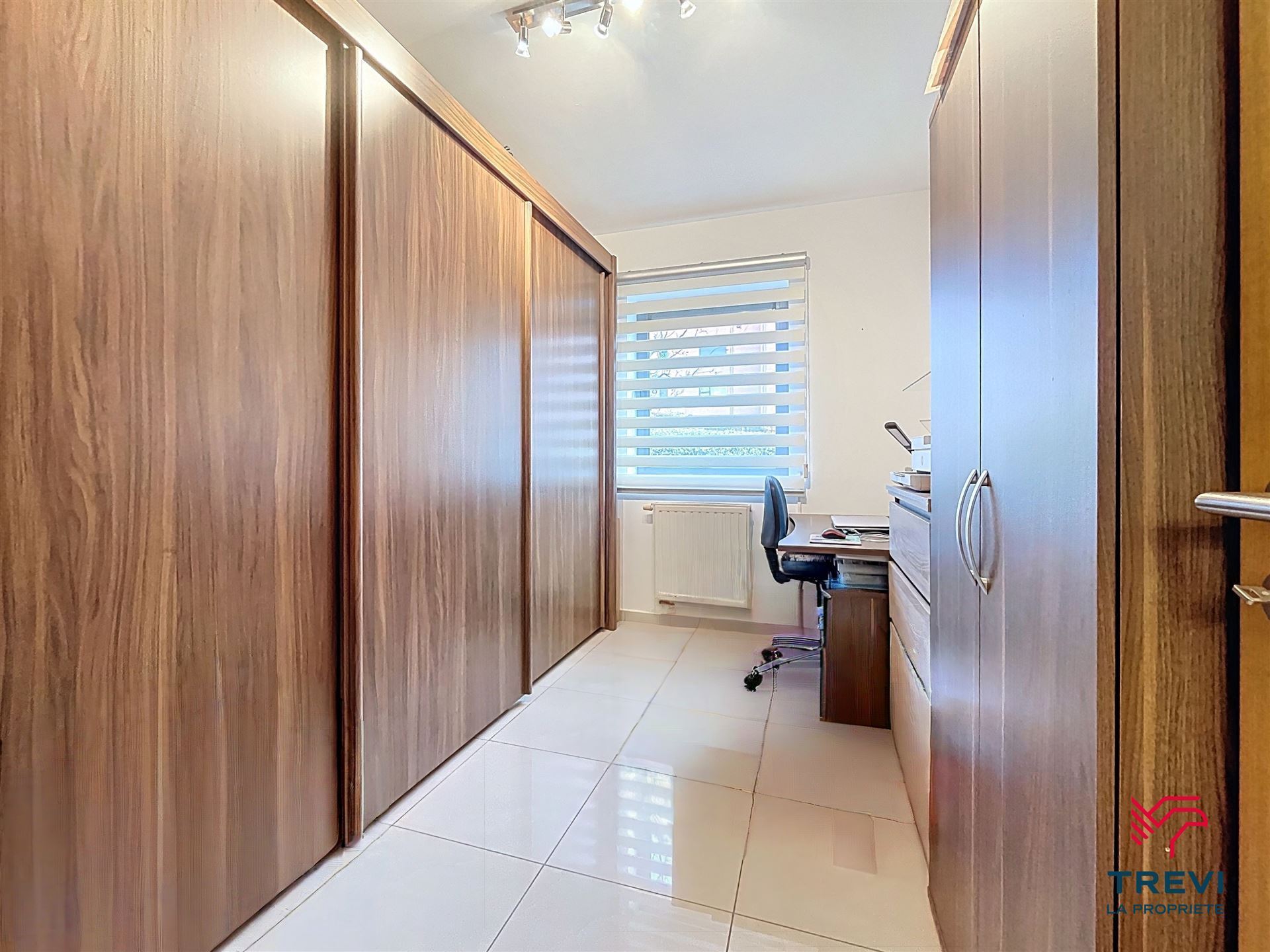 Appartement te koop in Montignies-Sur-Sambre met 2 slaapkamers - foto 4