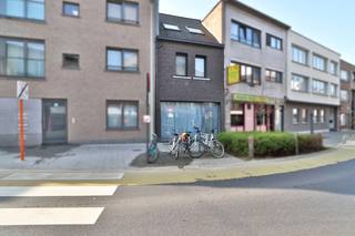Bent u op zoek naar een ideale starterswoning of opbrengsteigendom op een zéér centrale ligging in Beveren, op een boogscheut van het winkeldorp?...