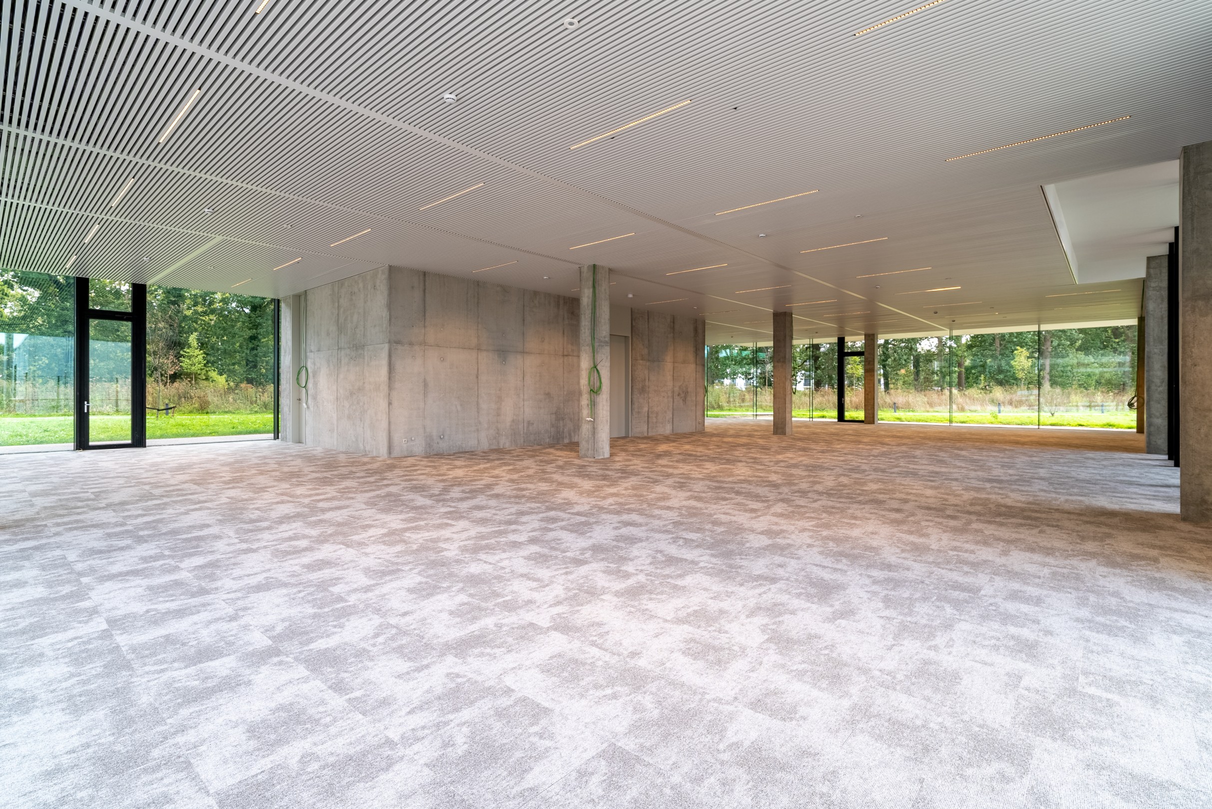 Commercial for rent in Oostkamp - photo 5