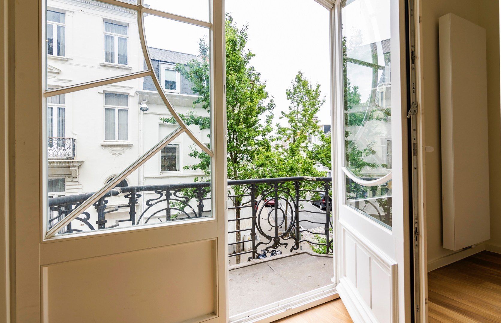 Uniek en luxueus appartement in prachtig gebouw op Zurenborg - foto 3