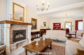 Charmante woning met aangename tuin te Duffel. Deze knappe woning werd steeds met de grootste zorg onderhouden en biedt vele mogelijkheden. In 1996...