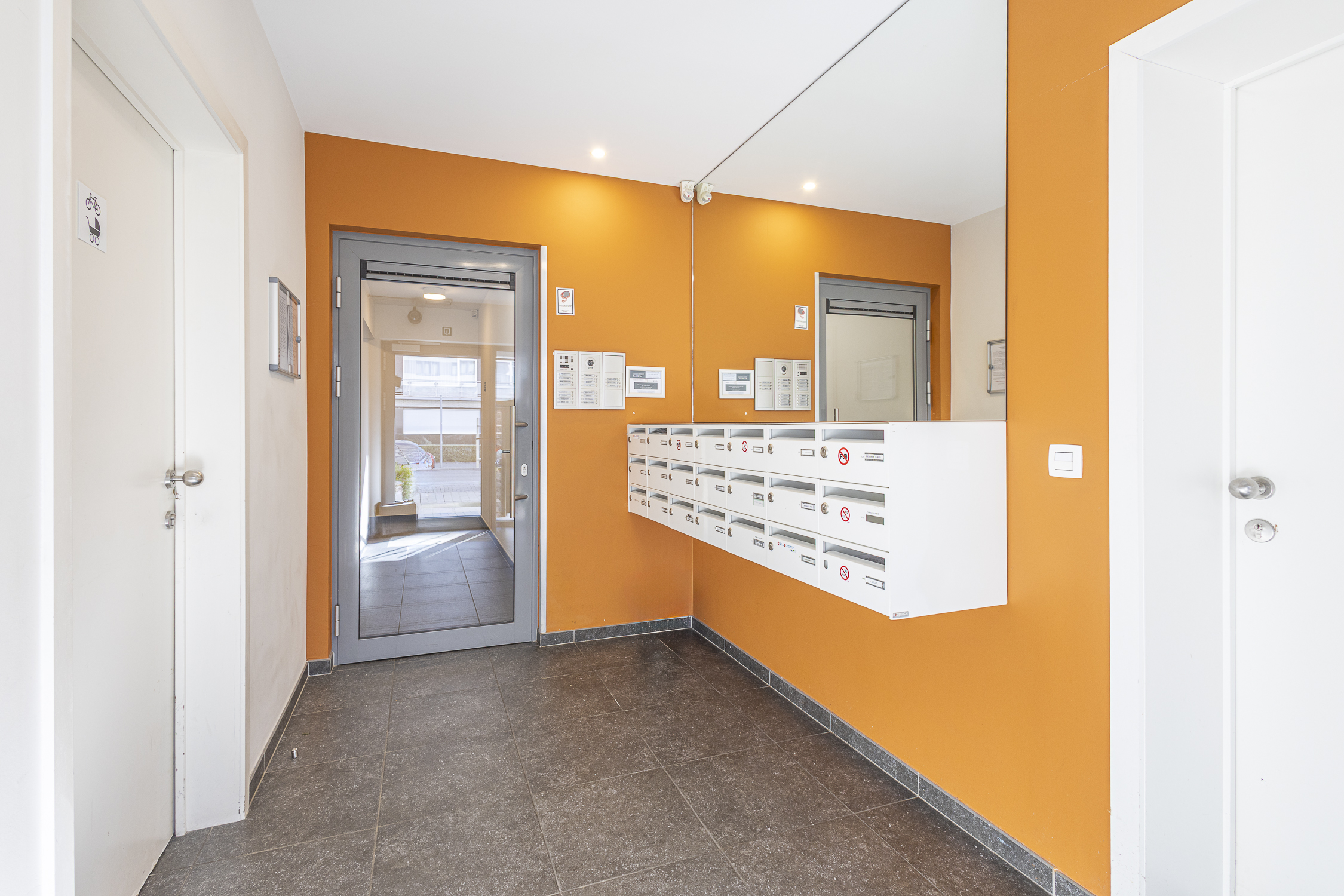 1-slaapkamer appartement met terras en autostaanplaats - foto 2
