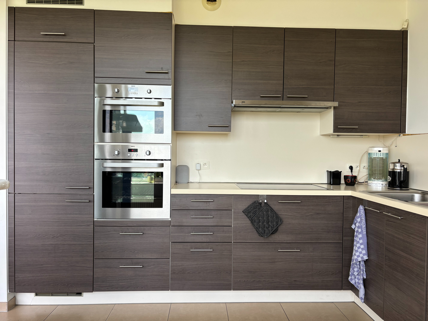Ruim appartement met 3 slaapkamers, terras en autostaanplaats in Rupelmonde - foto 4