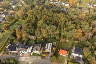 Rustig, doch zeer centraal gelegen bouwgrond in centrum Halle.Deze bouwgrond voor een vrijstaande woning is gelegen op slechts enkele minuten...