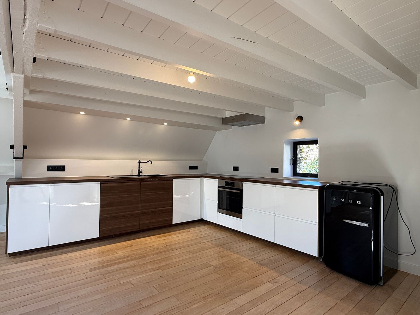 Ruim lichtrijk 2 slaapkamer appartement in hartje Brugge - foto 4