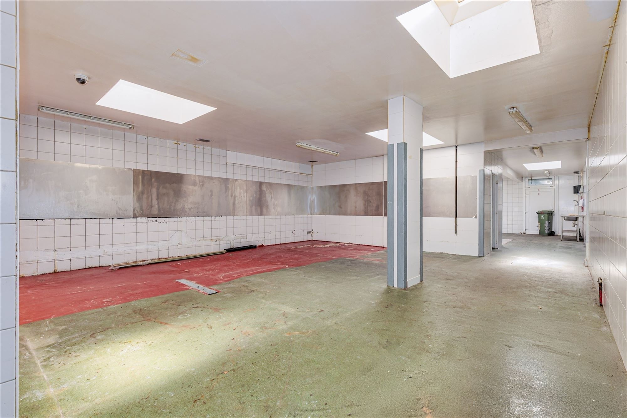 Polyvalente ruimte 180 m² met tuin 70 m² - foto 2