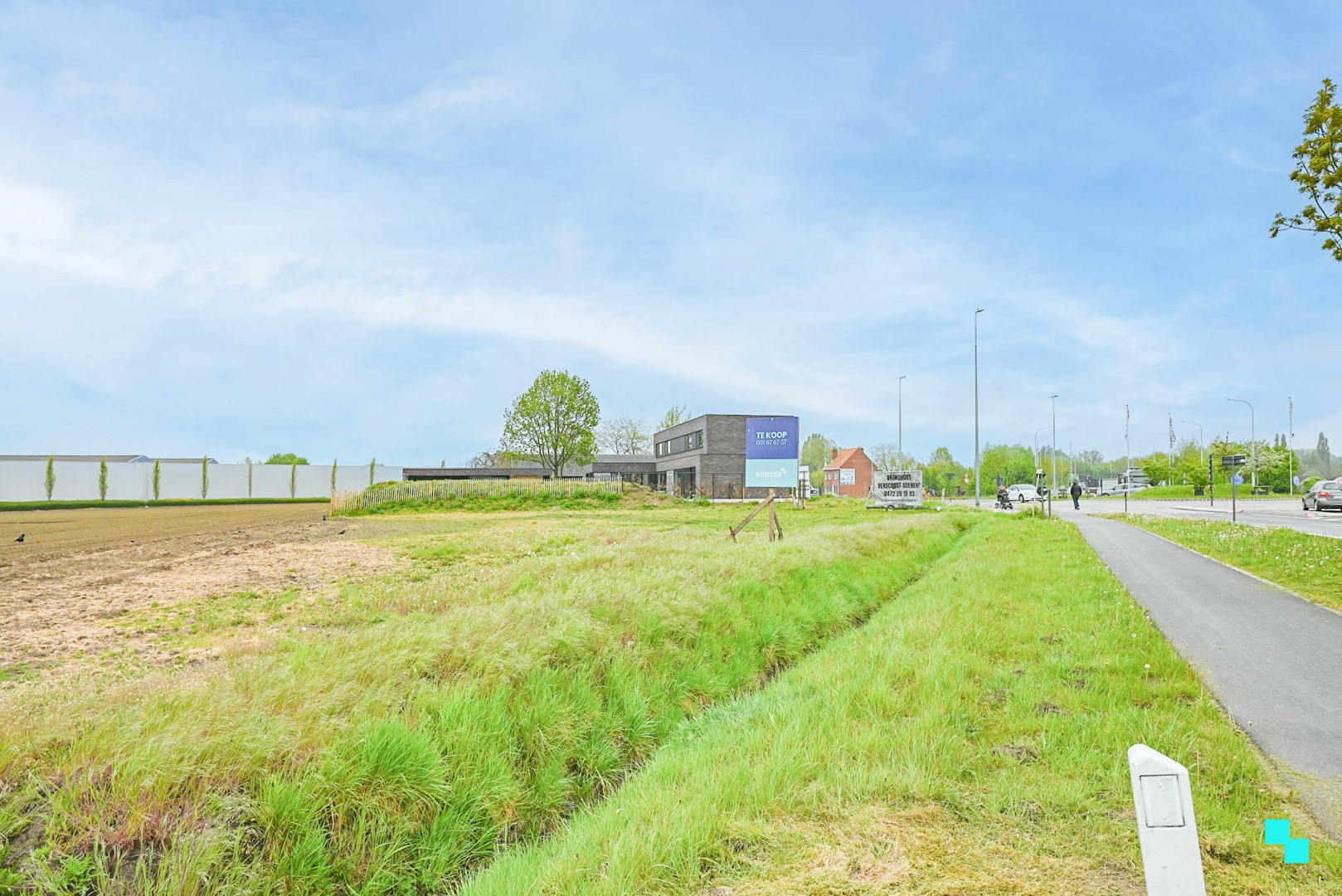 Ruim perceel bouwgrond zonder bouwverplichting - foto 4