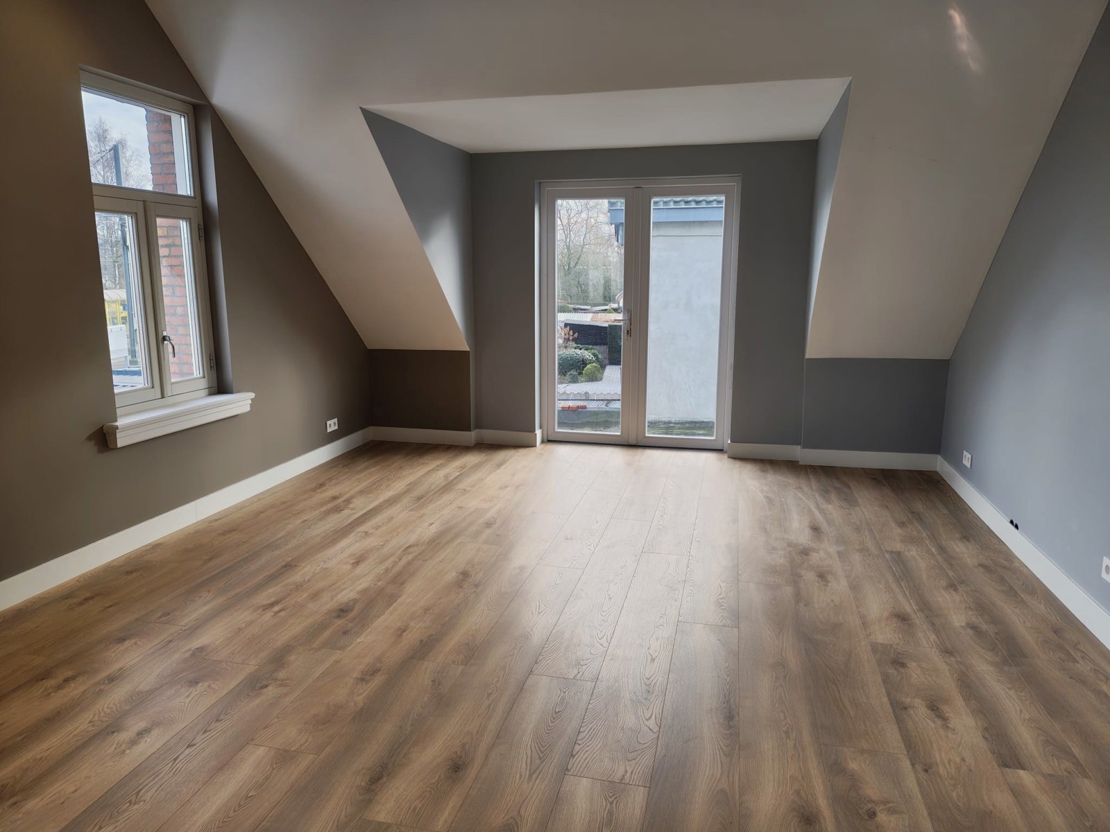 Volledig gerenoveerd app 2 slk + open keuken + terras - foto 3