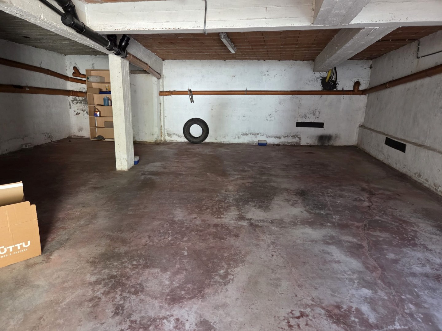Zeer ruime garagebox/opslagplaats in de Vuurtorenwijk te Oostende! - foto 4