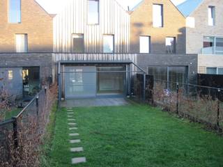 Deze BEN-woning beschikt op t gelijkvloers over een lichtrijke leefruimte met open keuken (volledig ingericht met toestellen), met zicht op...