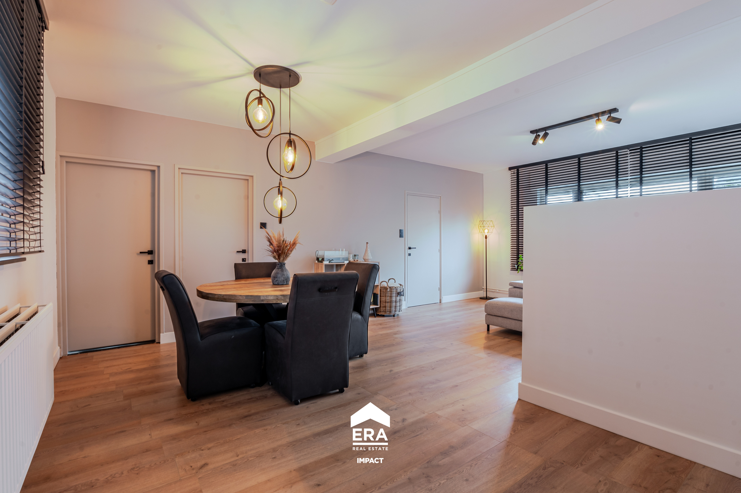 Ruime woning met ingerichte werkplaats 160m2 nabij Nederland - foto 5