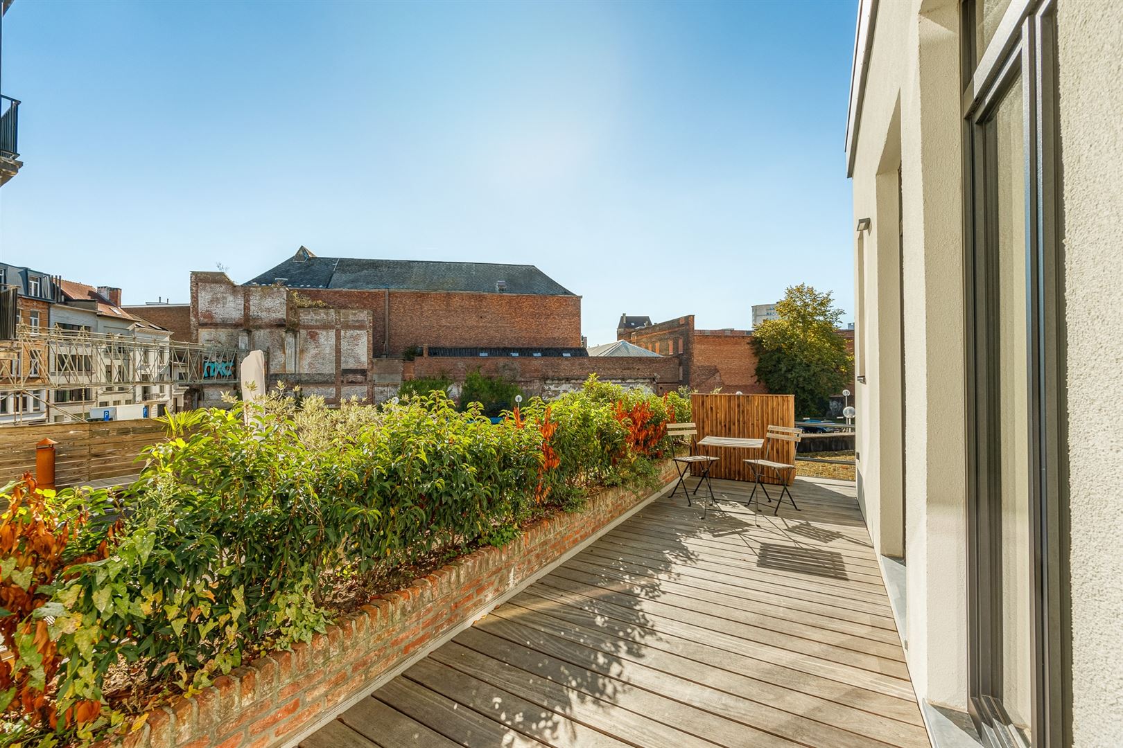 Gerenoveerd appartement met luxe-afwerking en topterras - foto 5