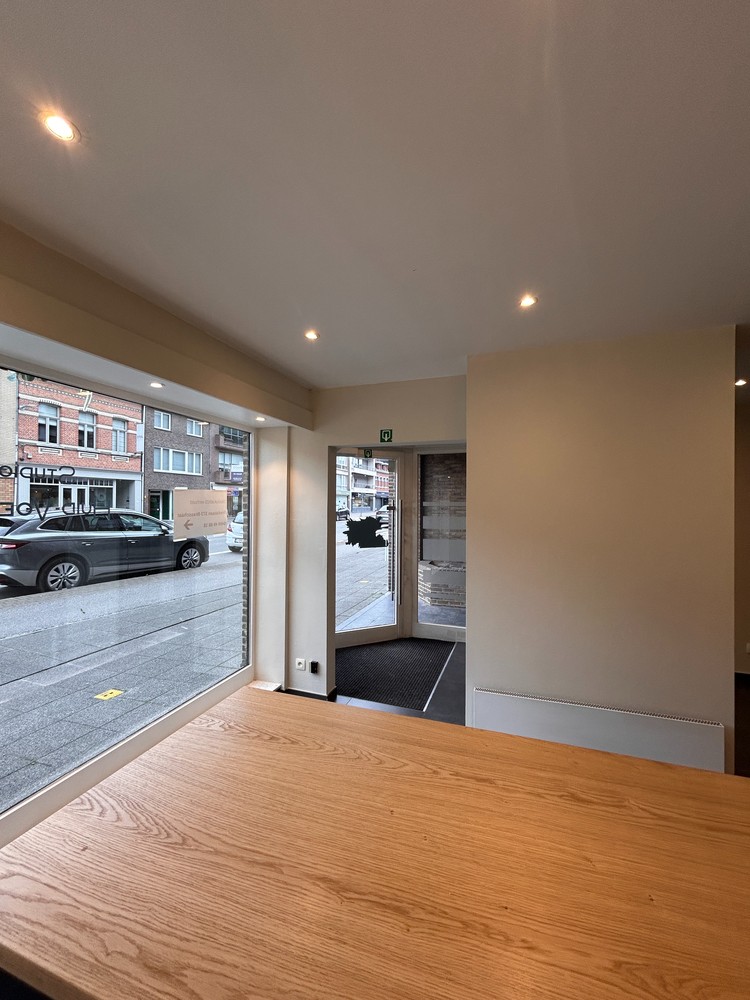 Commercial for rent in Brasschaat - photo 2