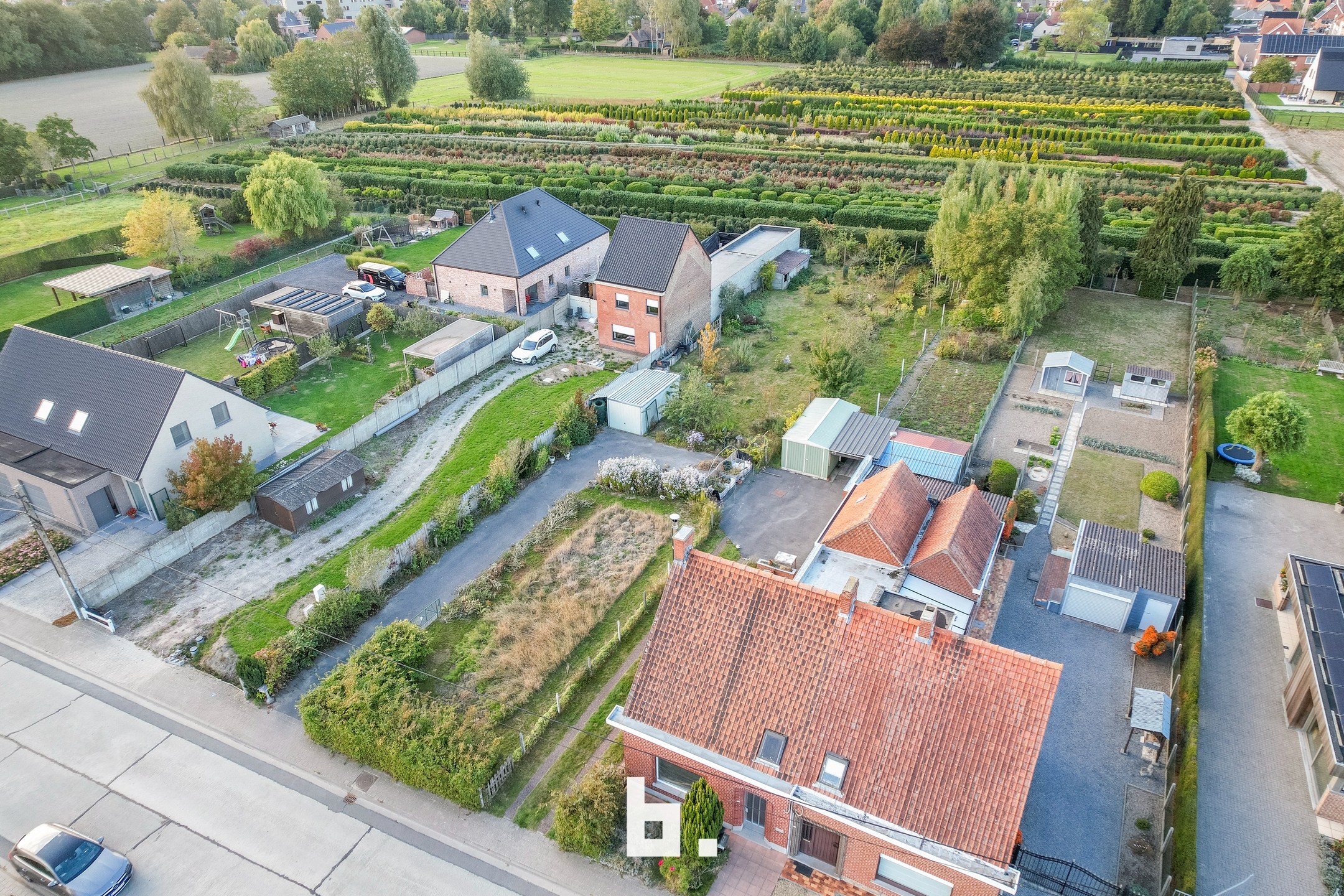 Bouwgrond (908m²) met potentieel en charme - foto 2