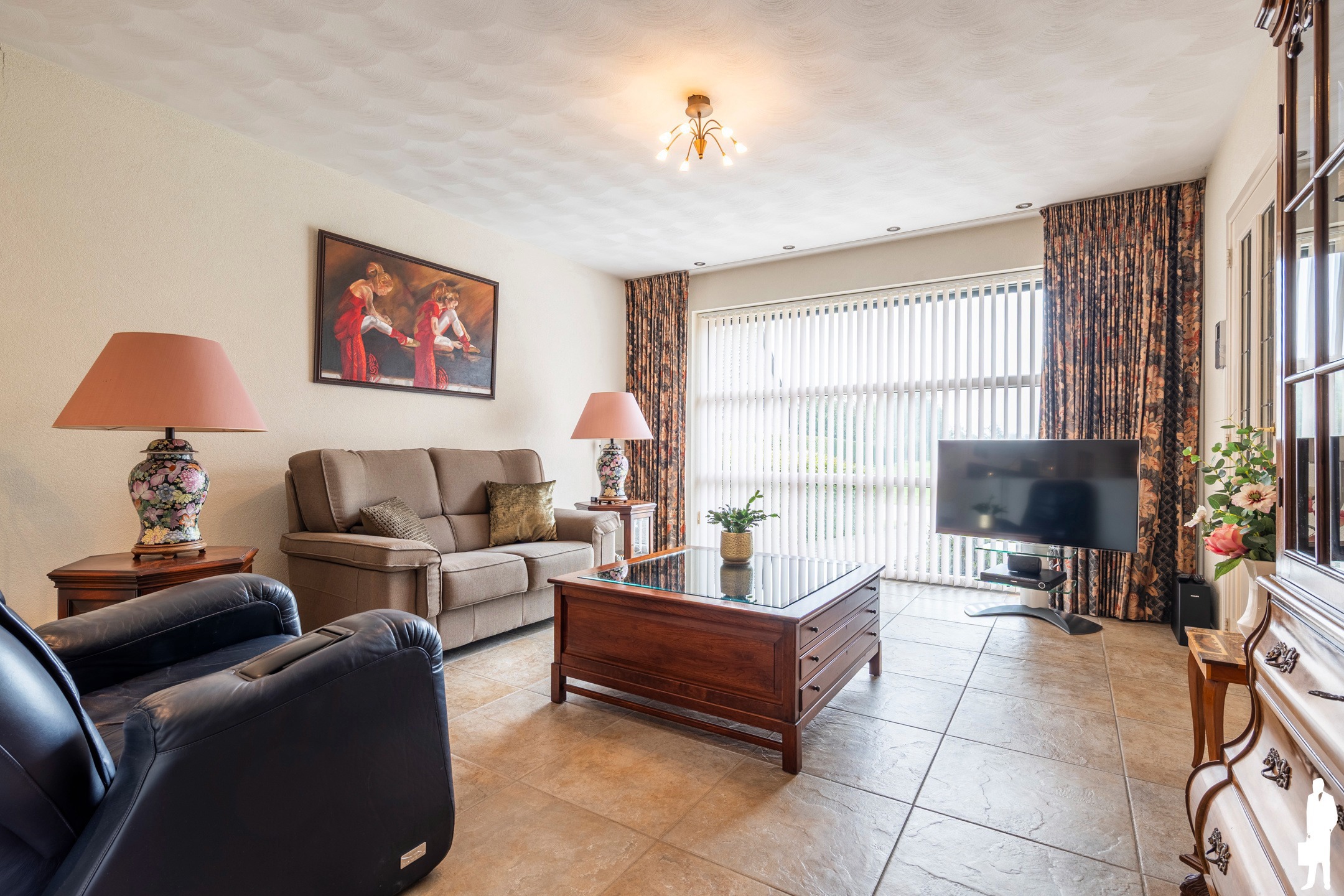 Instapklare woning op 487m² grond met 4 slpk en 2 badk. - foto 5