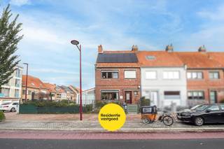 Deze woning is gelegen op een perceel van 299 m² dichtbij alle winkels, de spuikom, busvervoer op 50 m en op slechts 1,5 km van de zee en...