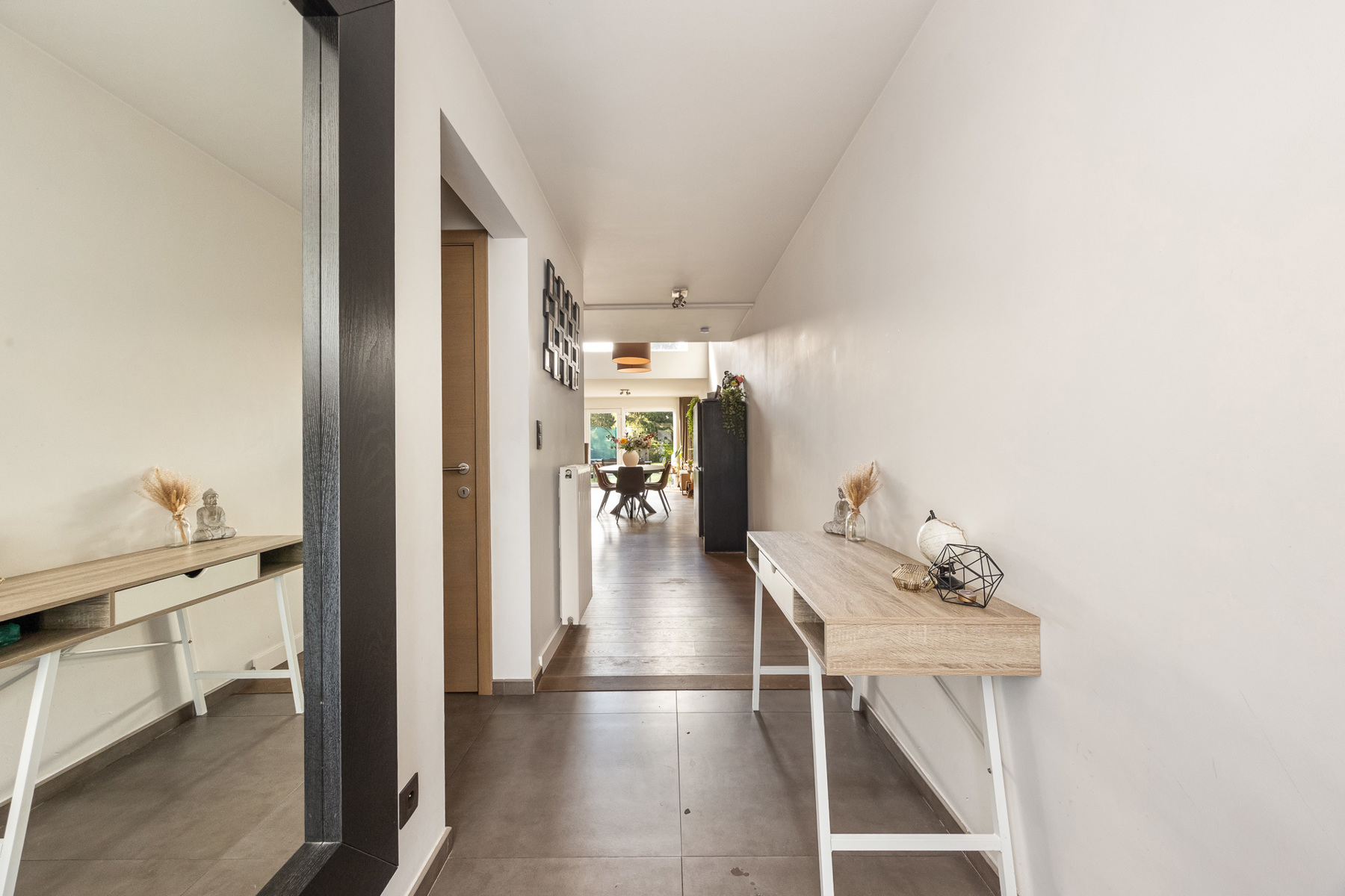 Lichtrijke woning met 4 slk, 2 bdk en garage in wijk Elshout - foto 4