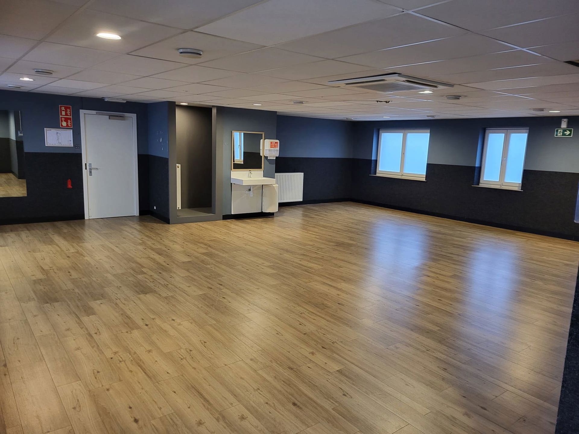 Commercial for sale in Maasmechelen - photo 5
