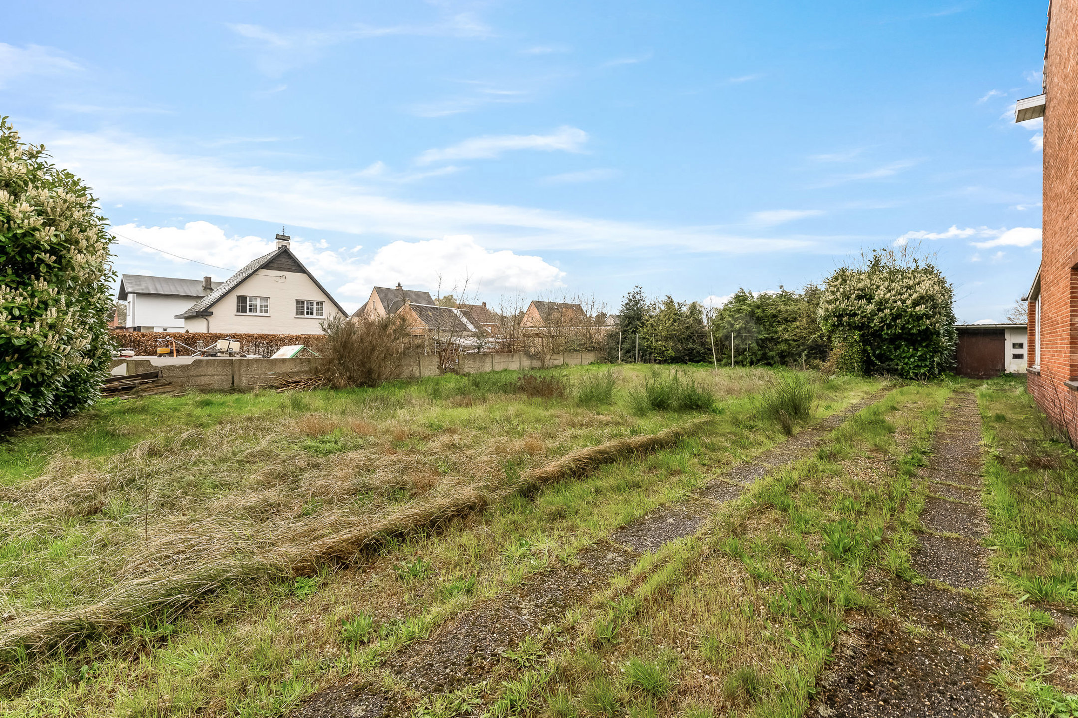 Goed onderhouden woning zonder renovatieplicht ! - foto 4