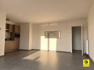 Ruim 2-slaapkamerappartement op toplocatieZit u graag dicht bij de stad en het openbaar vervoer? Neemt u vaak de fiets? Dit appartement is gelegen op...