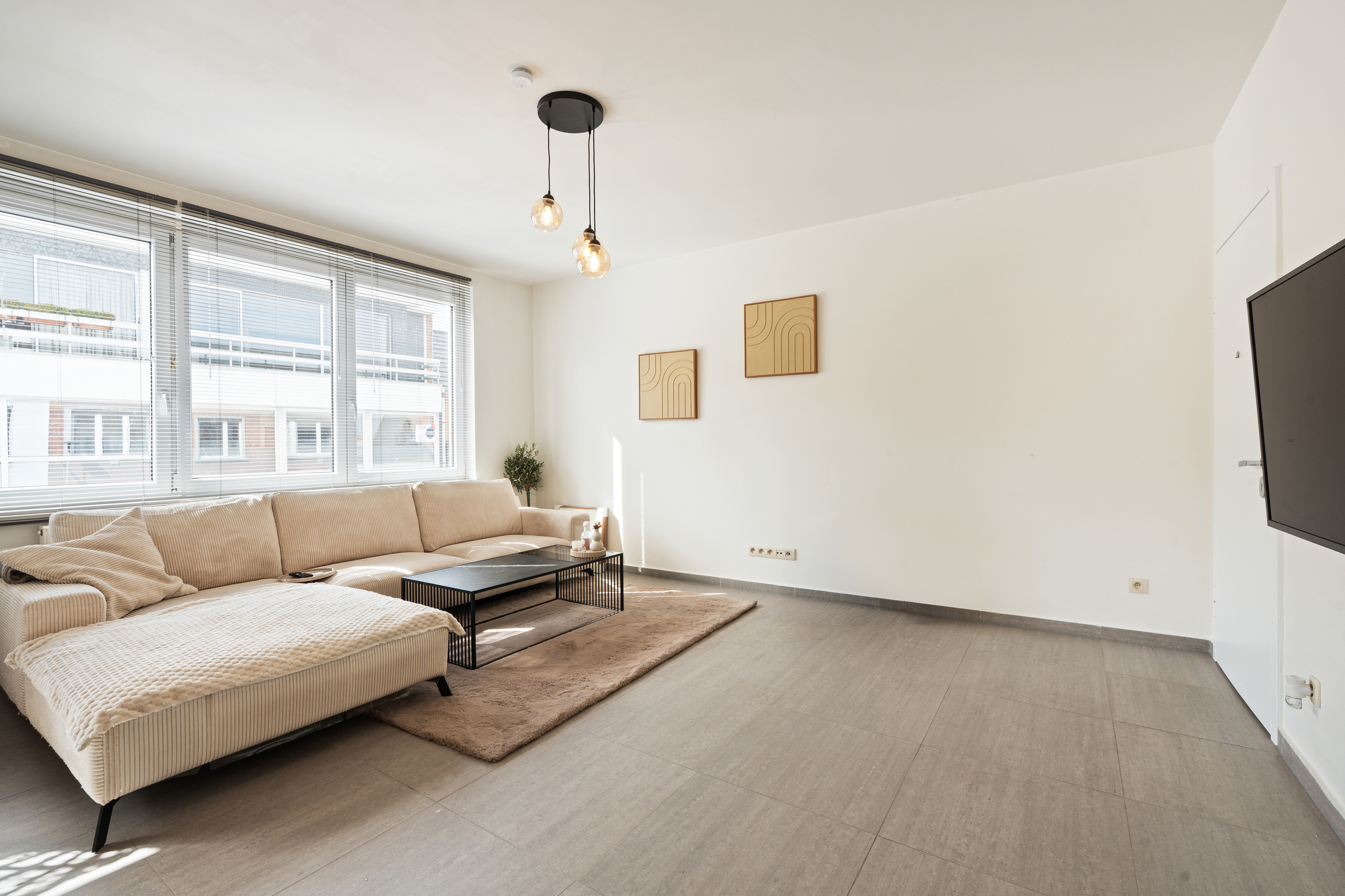Gerenoveerd appartement met staanplaats en berging - foto 4