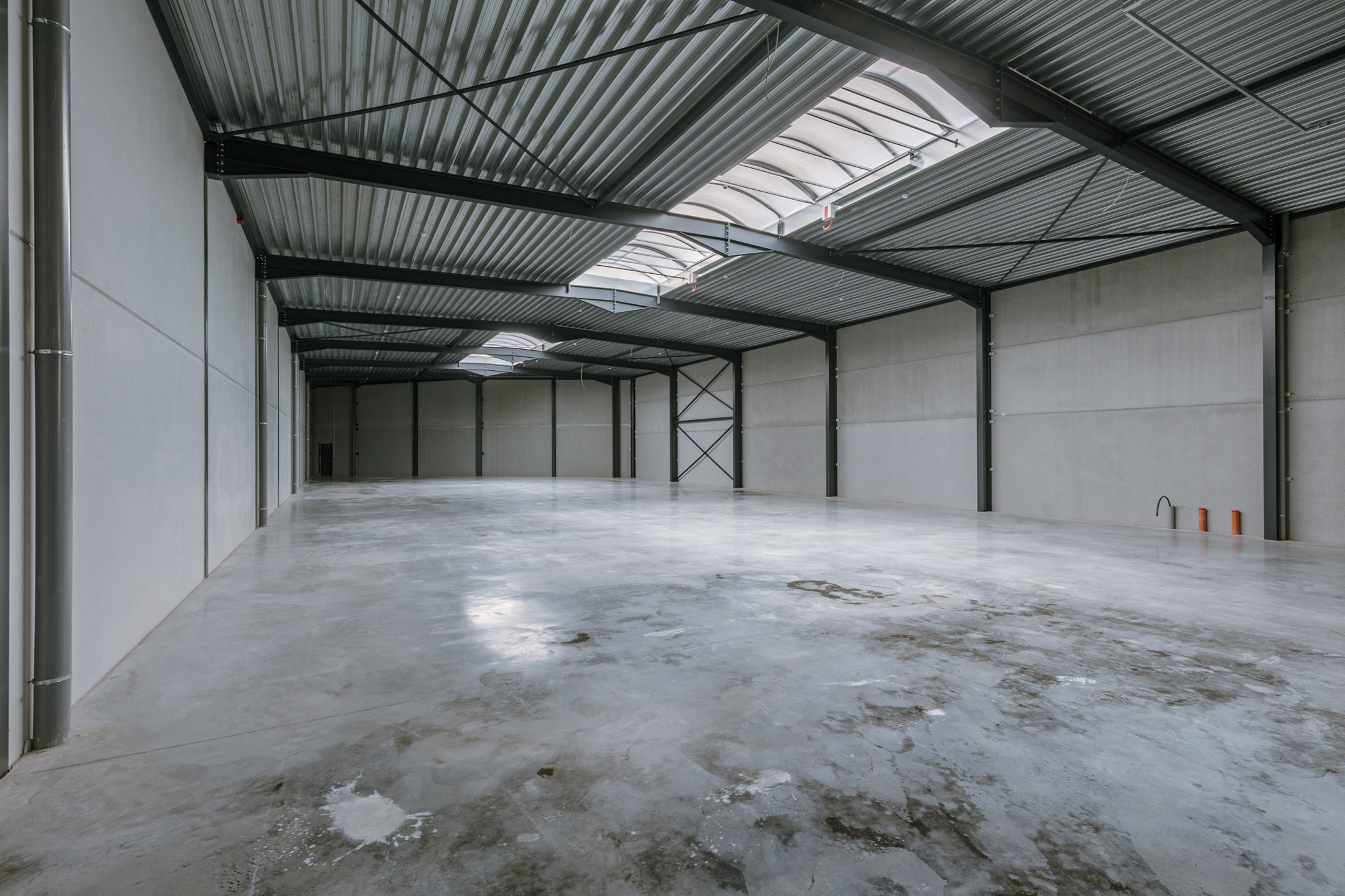 Werkunit nabij op- en afrit van de E40 met een opp van 778m2 - foto 5