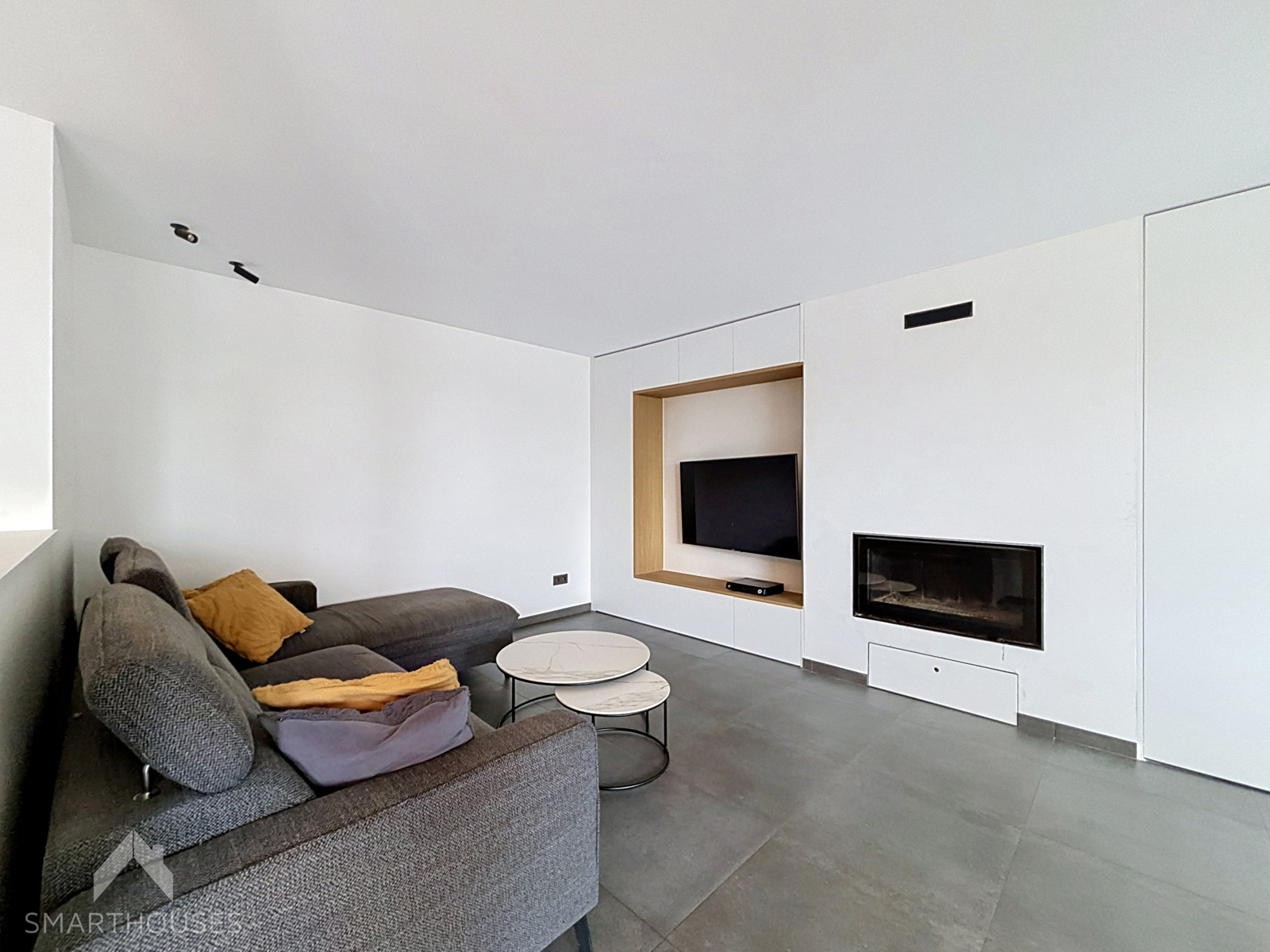 Halfopen woning met 3 slpks, garage en zonnepanelen - foto 4