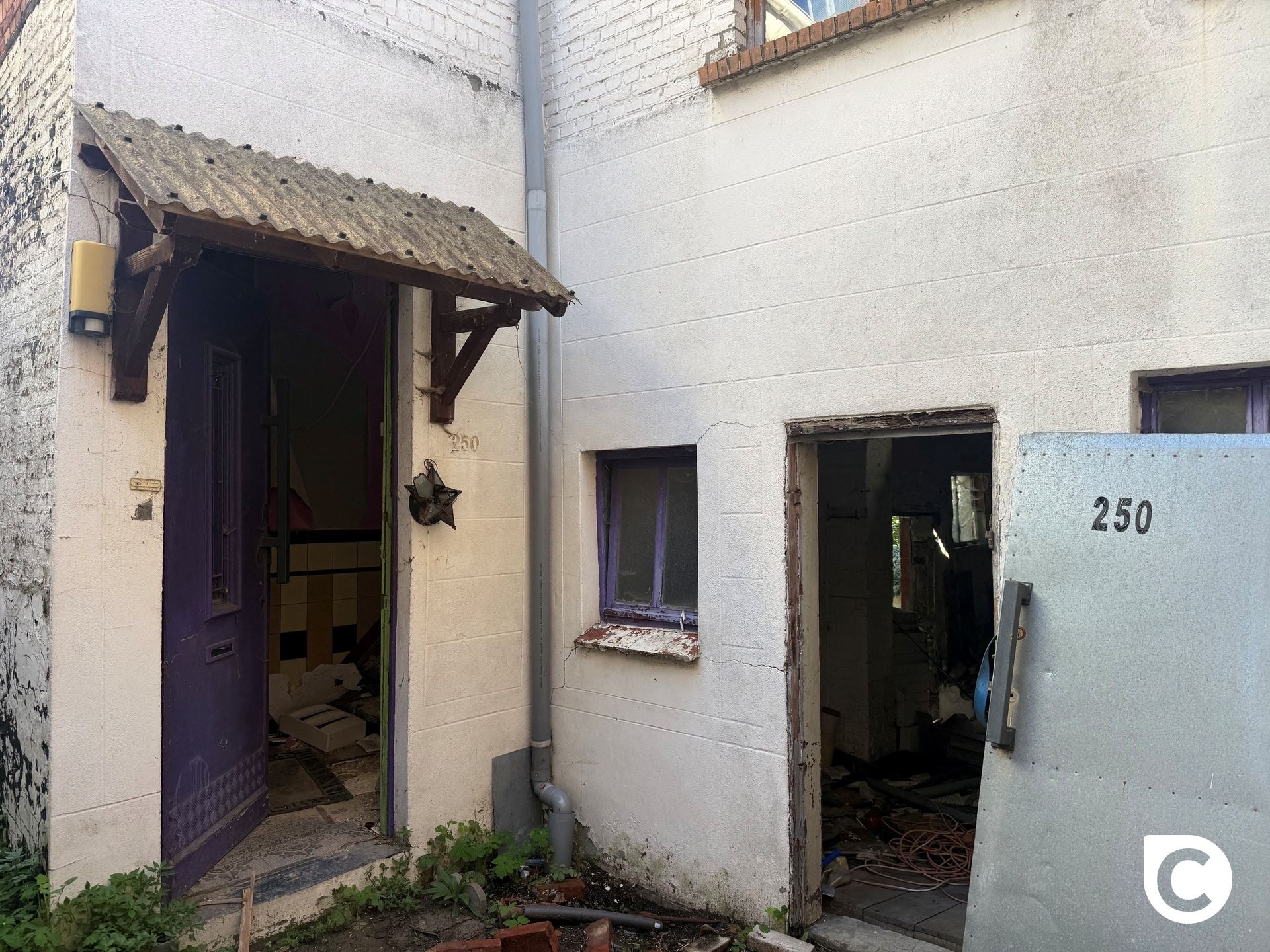 Te renoveren woning met bouwgrond  - foto 4