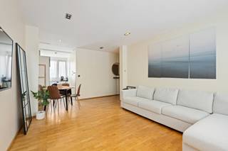 Te koop: instapklaar appartement in Wilrijk, gelegen aan de De Bruynlaan, op een centrale locatie nabij winkels, scholen, openbaar vervoer...