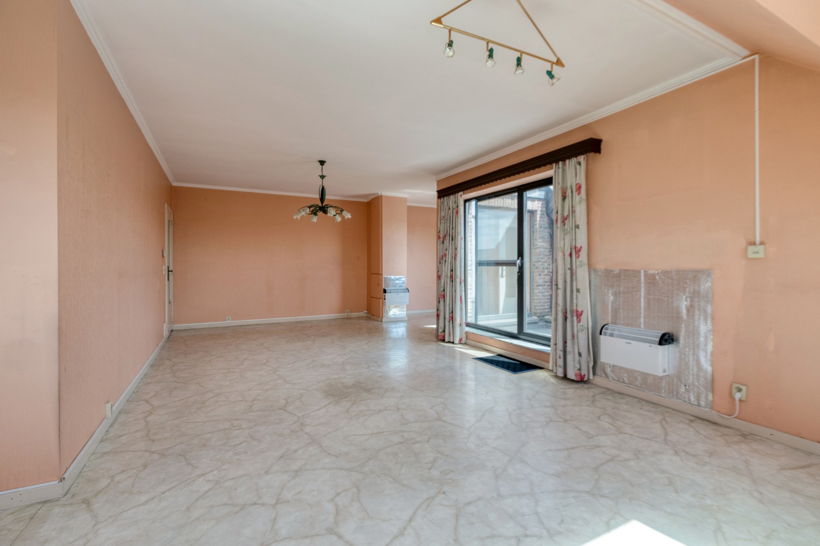 Gezellig en ruim appartement (124m²) met zonneterras en garage - wandelafstand centrum Tongeren - foto 4
