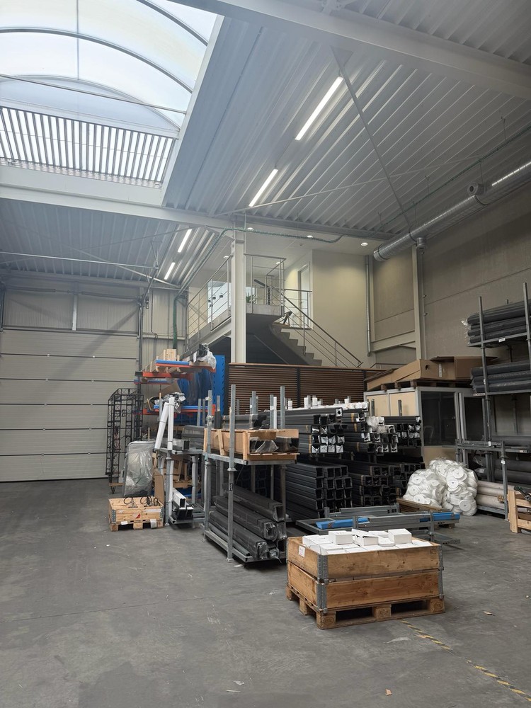 Nieuwbouw KMO-unit van ca. 850 m² met kantoren en 8 privatieve parkeerplaatsen KMO Park Gate 7 - foto 2