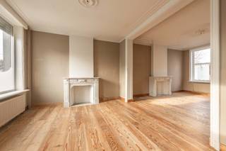 STARTPRIJS!Deze ZEER RUIME HERENWONING is gelegen in het pittoreske dorp Aarsele (deelgemeente van Tielt) met name in de Deinsesteenweg 244 op een...