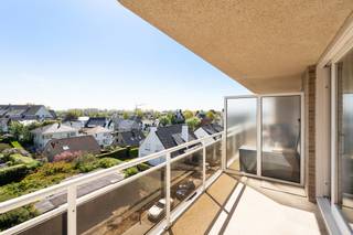 Te koop: instapklaar appartement in de Goudenboomstraat, Koksijde, op wandelafstand van zee en duinen. Dit charmante halfopen appartement ligt in het...