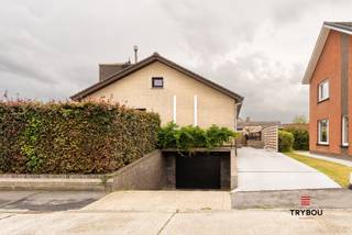 🏡 Instapklare, energiezuinige gezinswoning in Hooglede met zonnige tuin🗓️ Kom langs op de bezoekdag: zaterdag 20 december van 11u tot 12u.Een...