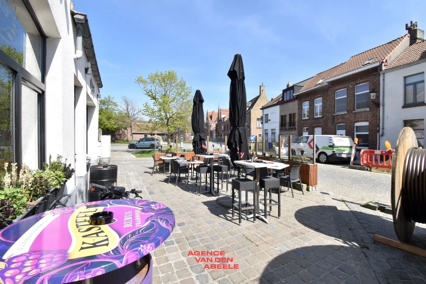 Handelspand bestaande uit eethuis met café en privé woonst - foto 3