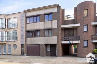 Zoekt u een ruime en veelzijdige eigendom gelegen op een toplocatie in het centrum van Mol? Deze instapklare woning (Nieuwstraat 28/1) met...