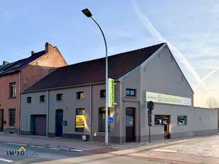 Commercial à vendre à Asse