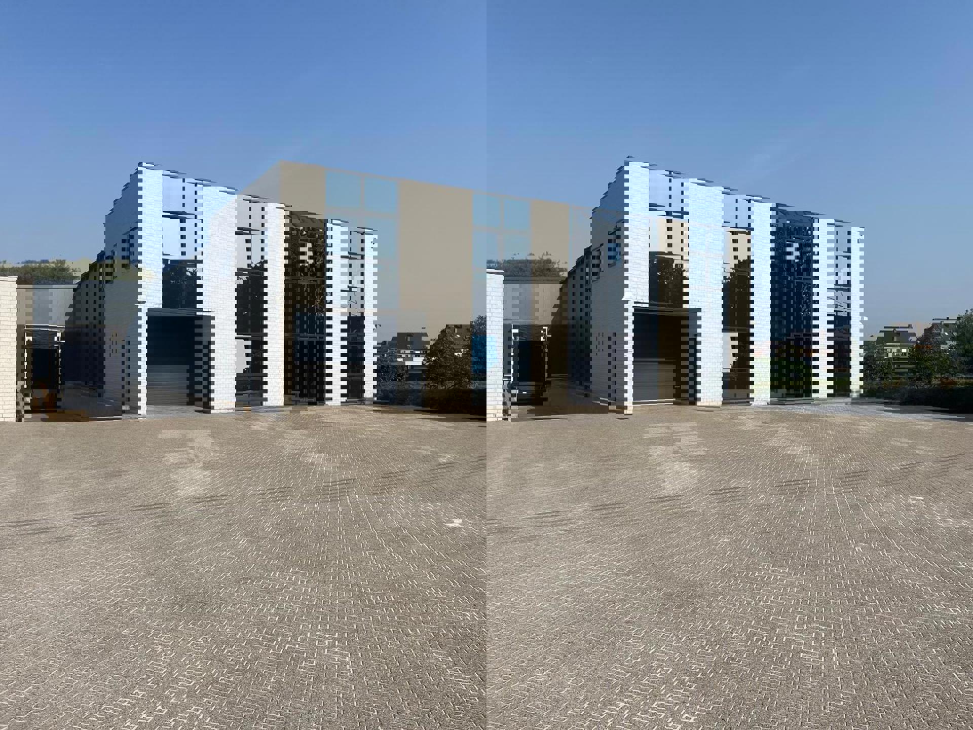 Lier: Magazijn 1.050m² met loskade en kantoor - foto 1