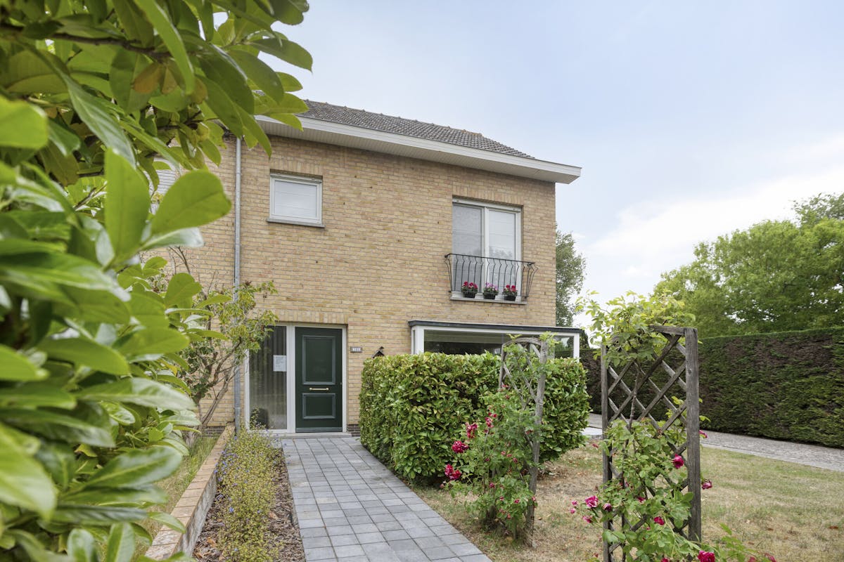 Huis met 3 slaapkamers op 630 m² in Sint-Idesbald - foto 1