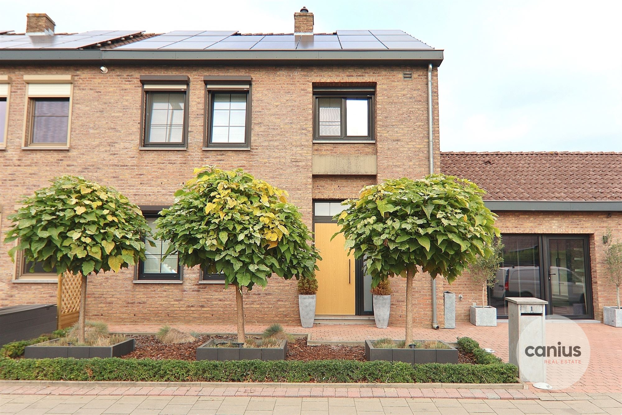 ENERGIEZUINIGE WONING MET 3 SLAAPKAMERS - IDEAAL VOOR VRIJ BEROEP - foto 1