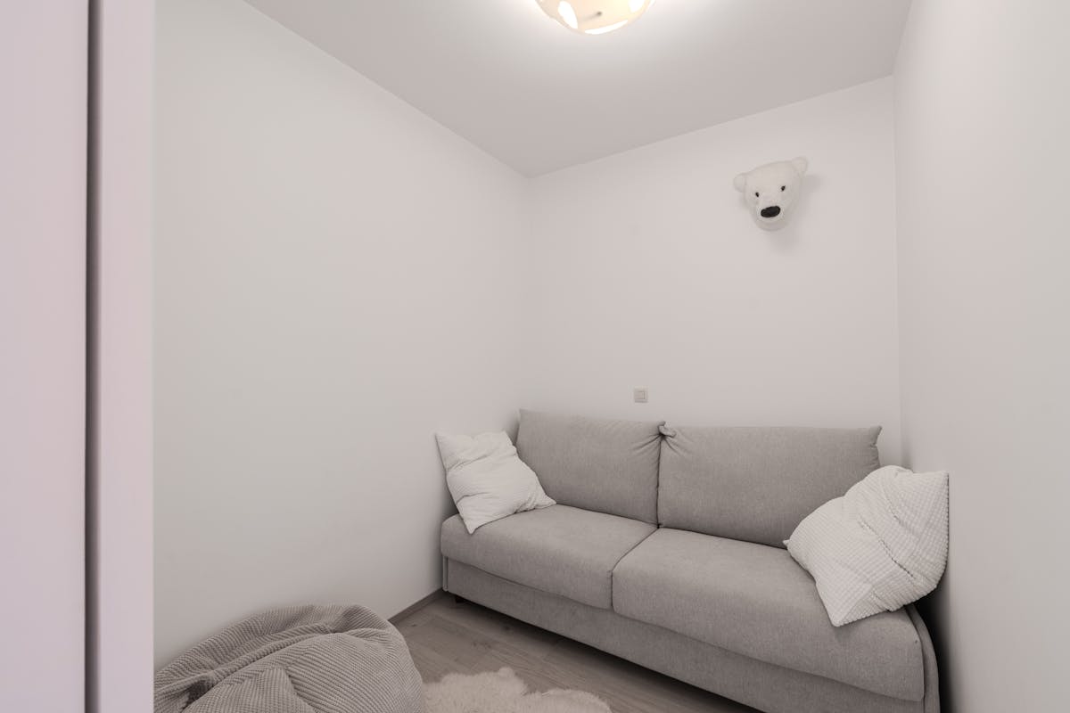 Zonnige studio met slaaphoek te koop te centrum Middelkerke! - foto 3