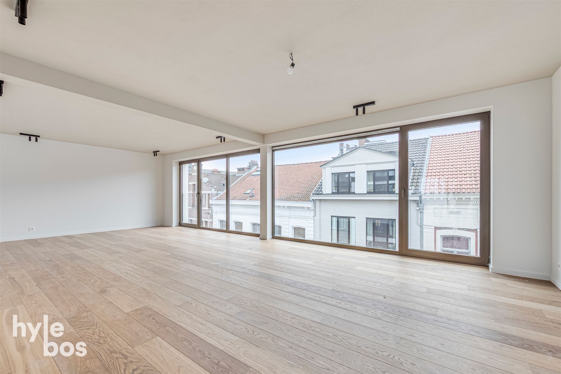 Apartment - photo 5
