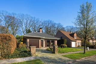 The comfort of an apartment, the freedom of a home with garden and garage! Looking for a cozy home where comfort and tranquility come together?...